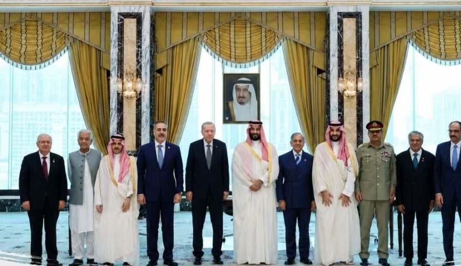تركيا والسعودية وباكستان توقع اتفاقية دفاع مشترك