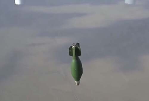 مسيّرات الجيش الوطني تضرب مواقع الحوثيين وتستهدف خطوطهم الأمامية