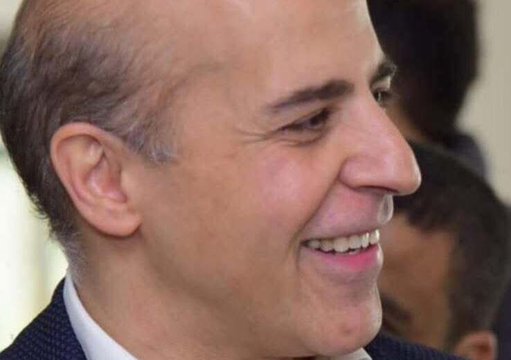 زوجة الطبيب المضواحي تتهم الحوثيين بتلفيق اتهامات لزوجها وإجباره على الاعتراف بها