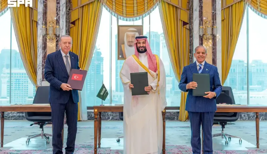 رويترز : تركيا والسعودية وباكستان تعقد أول اجتماع يتعلق باتفاقية الدفاع غداً.