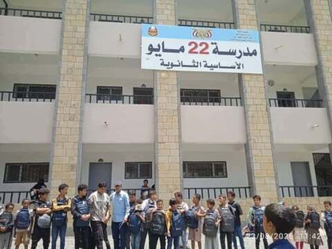 بقرار تدميري.. محافظ تعز يحول مجمع "22 مايو" التربوي إلى كلية ويشرد أكثر من  1500 طالب