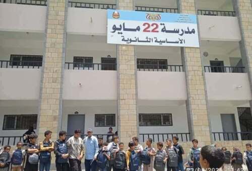 بقرار تدميري.. محافظ تعز يحول مجمع "22 مايو" التربوي إلى كلية ويشرد أكثر من 1500 طالب
