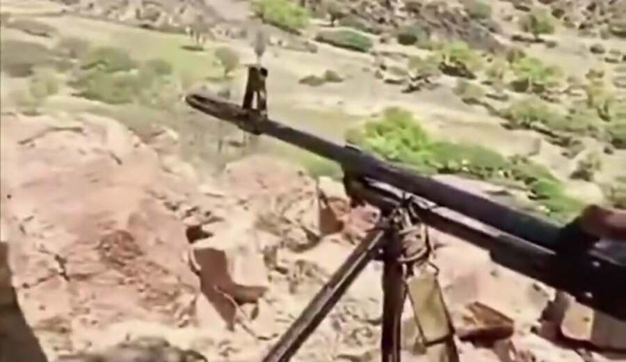 غارات جوية مكثفة على مواقع الحوثيين بالتزامن مع تصاعد المعارك في تعز ولحج.