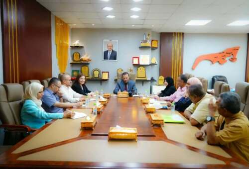 محافظ عدن يبحث مع وفد أممي دعم المبادرات النسوية وتمكين المرأة.