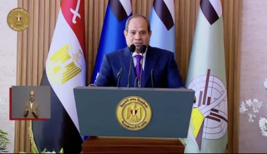 انقسام سياسي في مصر بشأن إرسال قوات مصرية إلى السعودية .