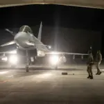وزارة الدفاع البريطانيا تعلن نشر طائرات مقاتلة في مهام "دفاعية" لمساعدة السعودية.