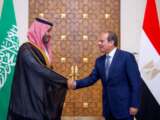 البرلمان المصري يفوض الجيش لإرسال قوات لدعم السعودية دفاعياً.