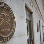 وزارة الخزانة الأمريكية تفرض عقوبات على 21 فرداً وكياناً يدعمون جماعة الحوثي