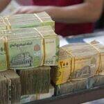 التجار والمضاربون يكدّسون الريال لإشعال أزمة جديدة