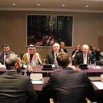 الرباعية الدولية تلوّح بخيار فرض عقوبات على مسؤولين في الحكومة المعترف بها