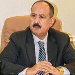 وزير النقل يعلن انتهاء تكدس المعتمرين اليمنيين في ميناء الوديعة