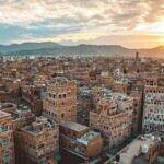 اتهامات لمدير مستشفى الثورة بحرمان الموظفين من مستحقاتهم وتهديدهم عبر جهات أمنية