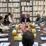 وزيرة الشؤون القانونية تعقد اجتماع مع 32 من مديري الدوائر القانونية